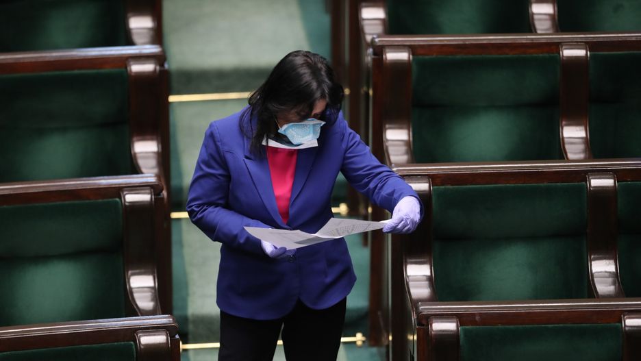 Według rzeczniczki PiS Anity Czerwińskiej, zmiany w kodeksie wyborczym są zgodne z konstytucją