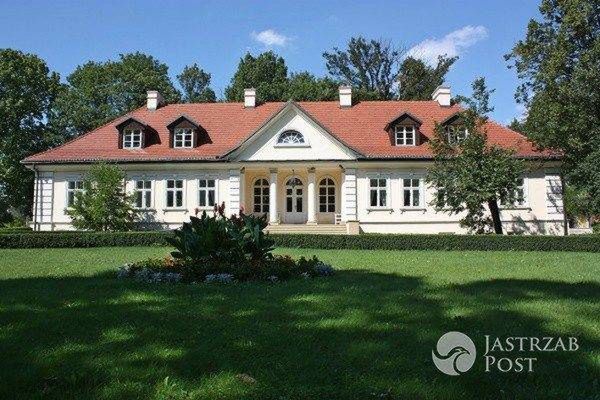 Wynajęty przez Radwańską Hotel Dwór w Tomaszowicach pod Krakowem