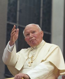 Jan Paweł II został patronem województwa kujawsko-pomorskiego. "Nikt nie może kwestionować jego myślenia"
