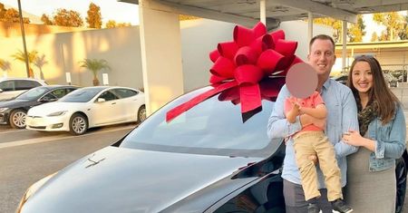 Tesla przygniotła kobietę, wywołując przedwczesny poród. Jest pozew