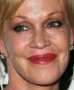 Co się dzieje z twarzą Melanie Griffith?