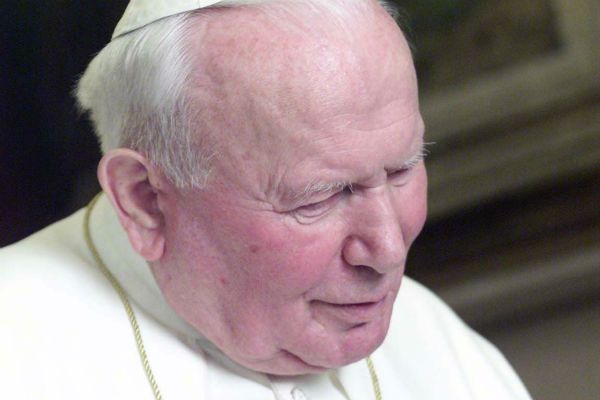 Nowosolska firma kończy budowę 14-metrowej figury papieża Jana Pawła II