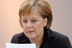 Merkel za dominującą rolą NATO
