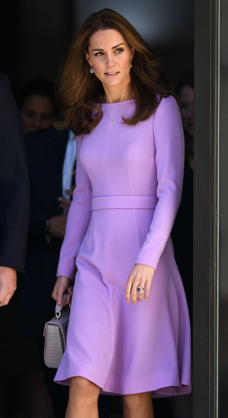 Księżna Kate w lawendowej sukience w Londynie 