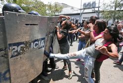 Wenezuelczycy masowo uciekają z kraju. Masakra w areszcie pokazuje upadek państwa