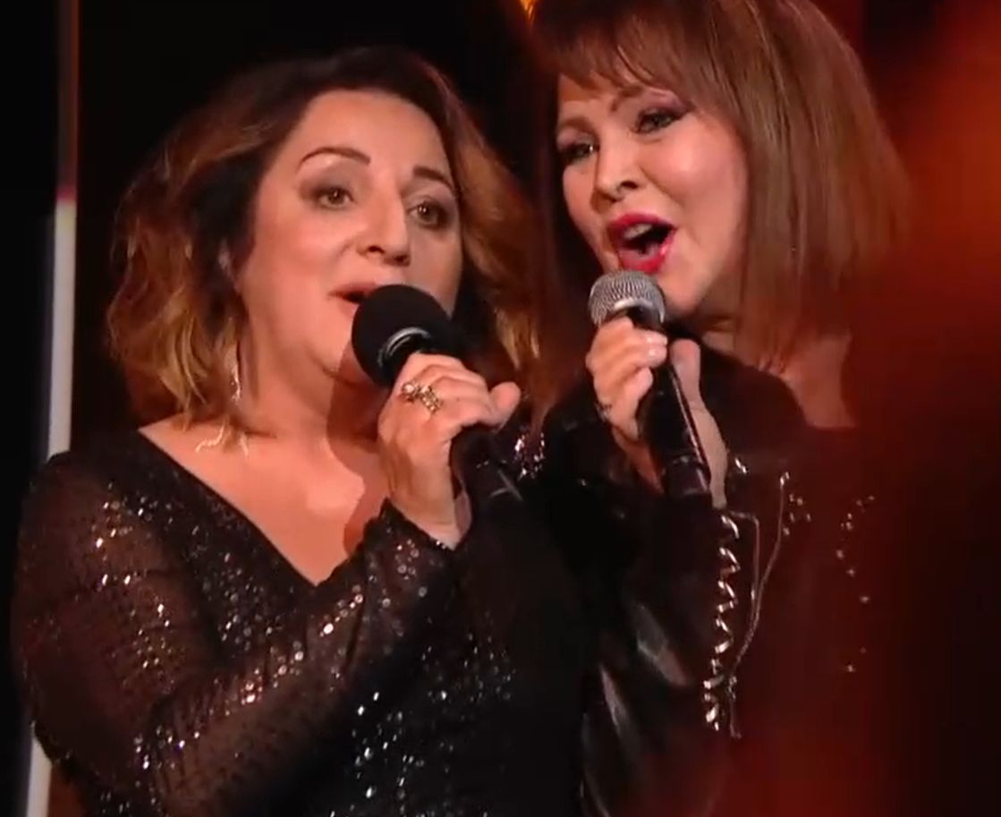 Danuta Martyniuk i Izabela Trojanowska razem na scenie. 