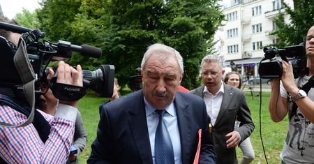 Melak: "Za cyrkiem, który urządza burmistrz Jersey City, stoi wymierny interes w dolarach"