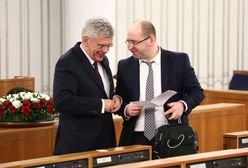 Zamożny jak wicemarszałek Senatu. Adam Bielan ma spore oszczędności i trzy mieszkania