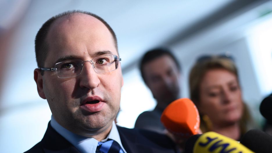 Senator PiS Adam Bielan zarzucił dziennikarce TVN Katarzynie Kolendzie-Zaleskiej, że inaczej relacjonowała protest niepełnosprawnych za rządów PO