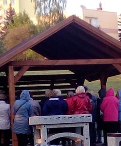 Sąsiedzka wojenka w Kielcach. Miało być miejsce do grillowania, jest kółko modlitewne