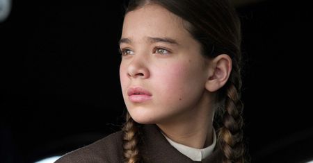 Hailee Steinfeld: wyrosła na niezwykle piękną kobietę