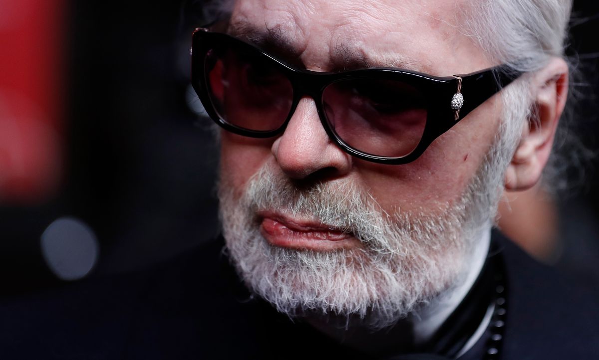 Karl Lagerfeld nie żyje. Niemiecki projektant mody zmarł w wieku 85 lat