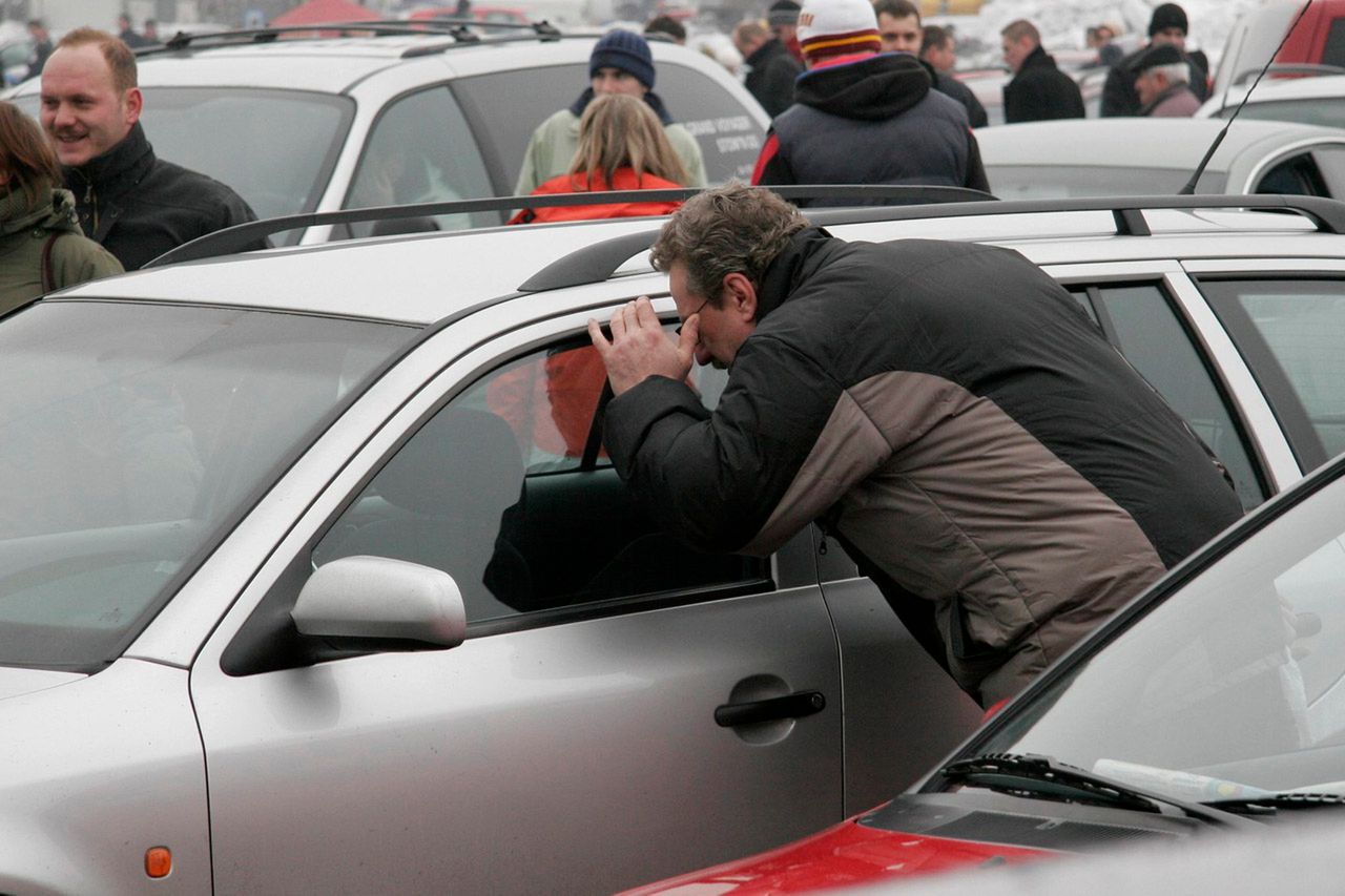 Używane auta do 4 lat. Sprzedaż wzrośnie o 10 proc. "Są dużo tańsze od nowych"