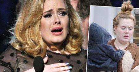 Zapłakana Adele zwierza się z problemów w małżeństwie: "To całkowicie moja wina". Łzy odbierają jej głos, a w tle pojawia się synek gwiazdy [WIDEO]