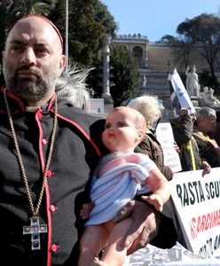 Nie tylko Sekielski i Smarzowski. Jak kino obnaża kościelną pedofilię