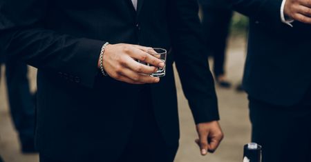 Pijany partner na weselu. Zamiast dobrej zabawy wstyd i kompromitacja