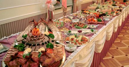 Menu na wesele. Z wystawnej uczty goście wyszli głodni