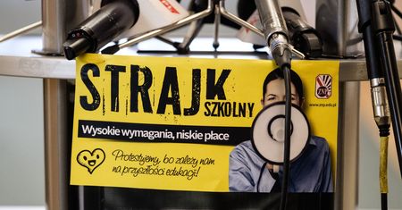 Strajk nauczycieli. PIP sprawdzi, czy nauczyciele na zastępstwo są zgodni z prawem