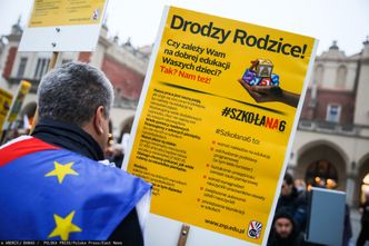 Kuriozum płacy minimalnej. Woźna zarabia więcej od nauczycielki