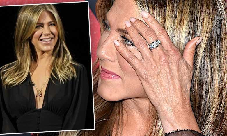 Niebywałe! Jennifer Aniston po latach ubrała się tak samo jak za czasów "Przyjaciół"! Te spodnie przeleżały w szafie 20 lat!