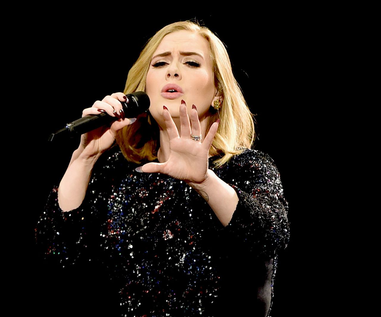 Adele: jestem wiarygodna, bo nie jestem idealna