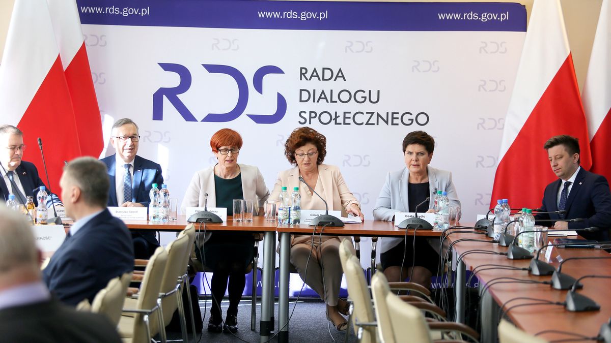 Poniedziałkowe spotkanie było drugą próba wypracowania porozumienia, które zapobiegnie strajkowi w polskiej oświacie