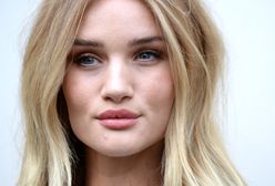 Rosie Huntington-Whiteley zachwyca figurą. Niedawno urodziła!