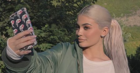 Królowa selfie zdradza sekret idealnego autoportretu