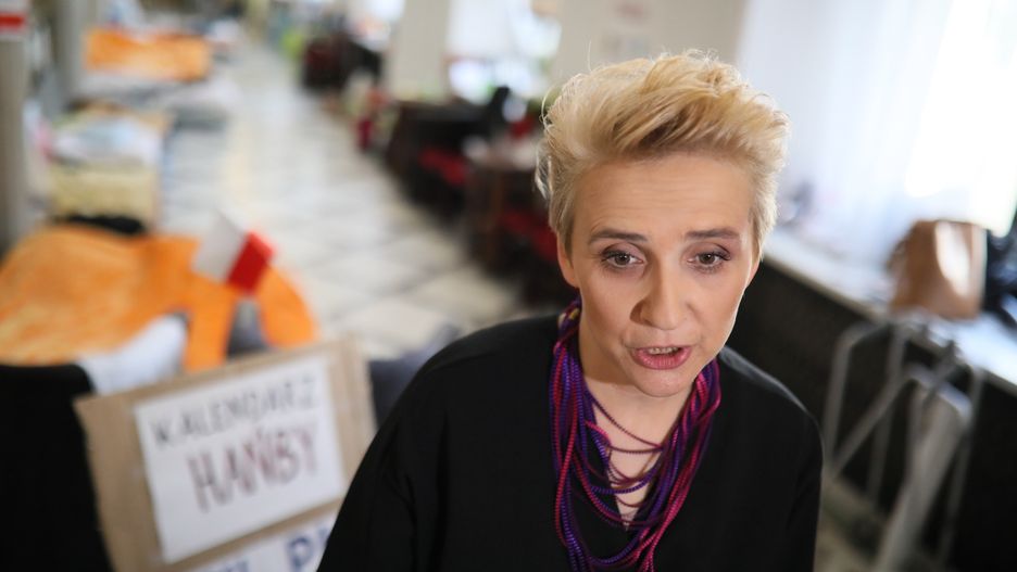Joanna Scheuring-Wielgus i dwóch posłów Nowoczesnej pobiera dodatek 500+