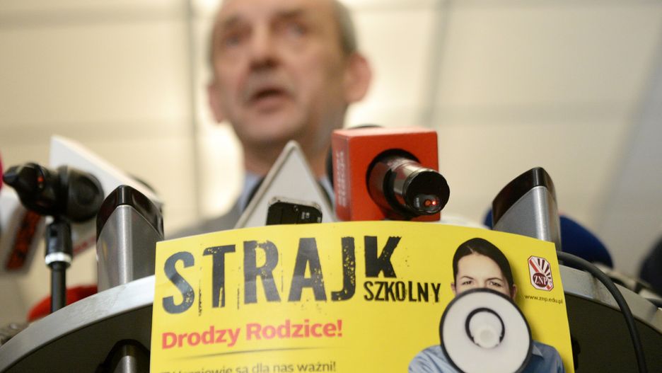 Propozycja rządu rozsierdziła nauczycieli. Porozumienie znacznie się oddaliło