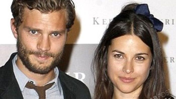 Amelia Warner, Jamie Dornan
Fotografia: www.pahpoh.tk