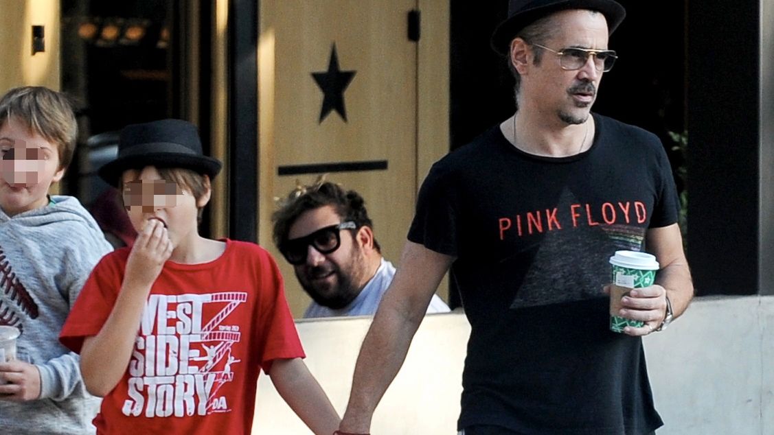 Colin Farrell z synem na spacerze. To rzadki widok!