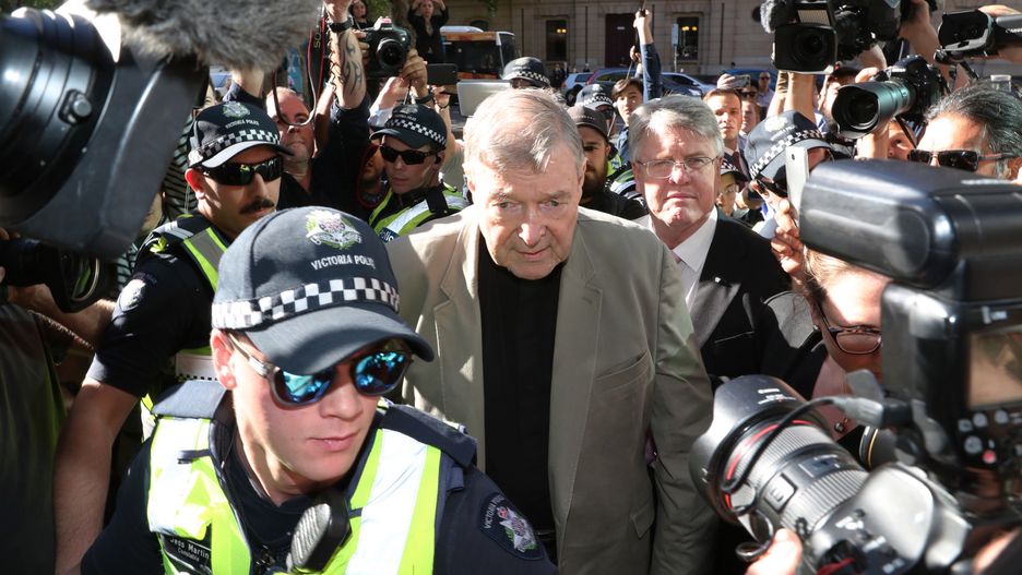 Kardynał George Pell wprost z sali sądowej trafił do aresztu