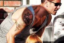 Colin Farrell usunął paskudny tatuaż