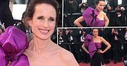 59-letnia Andie MacDowell oczarowała dwoma kreacjami w Cannes 2017. Piękna ambasadorka L'Oréal Paris zachwyca urodą [WIDEO]