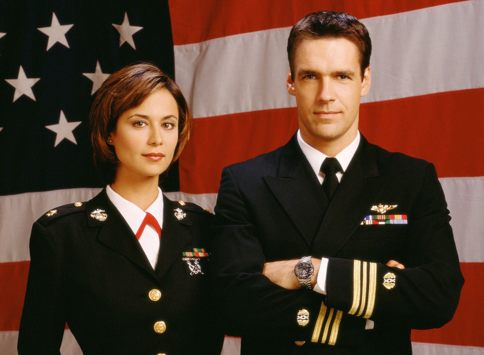 Catherine Bell i David James Elliott wrócą do swoich ról z "JAG" w innym serialu