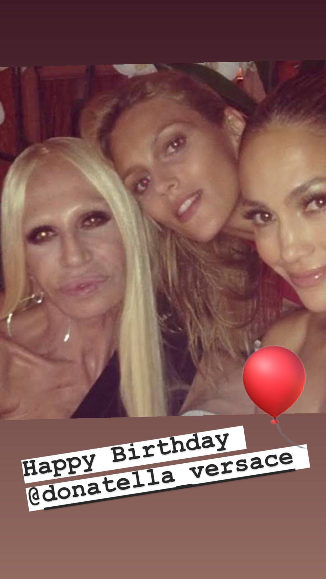 Donatella Versace, Anja Rubik i Jennifer Lopez