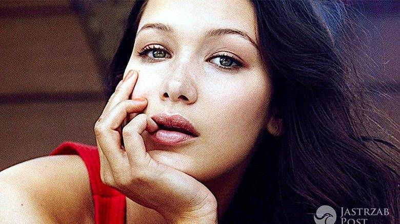 Bella Hadid nago