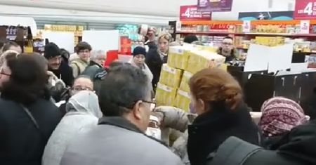 Bijatyki po obniżce cen nutelli. Francuzi połasili się na 3 euro