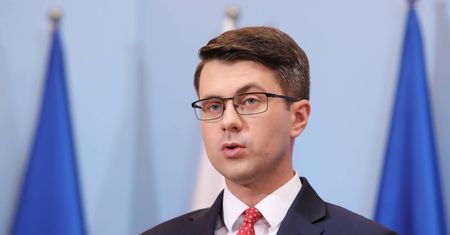 Piotr Mueller o warszawiakach:  nie oglądają pewnych mediów, nie czytają wszystkich gazet