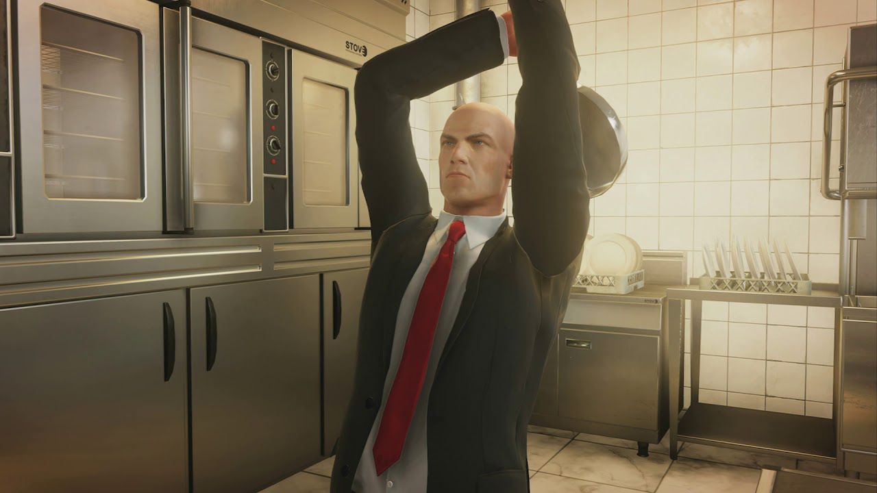 Agent 47 poleci do Miami mordować kokosami i patelnią