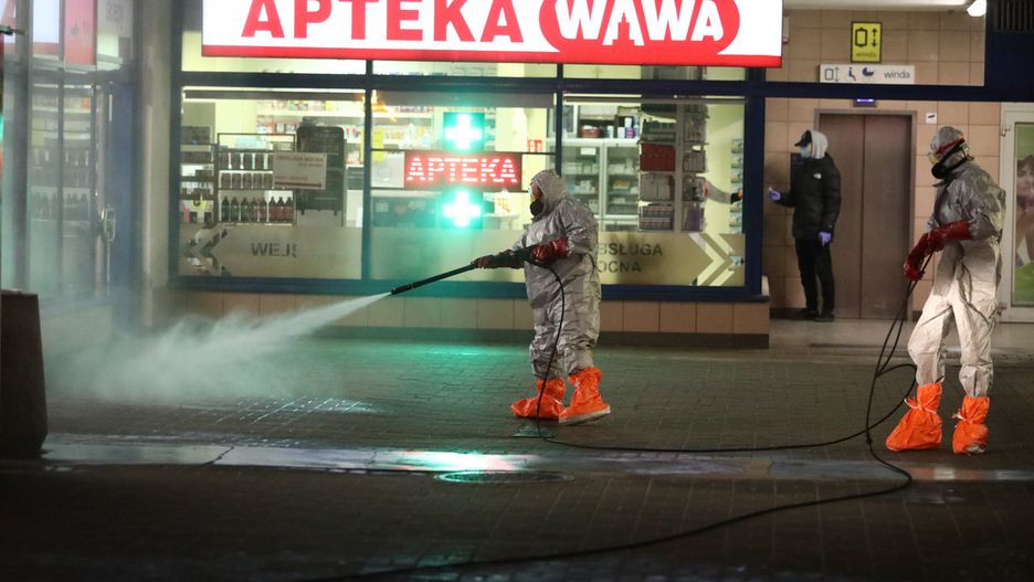 Warszawa. Zdezynfekowane zostaną m.in. przejścia podziemne i przystanki