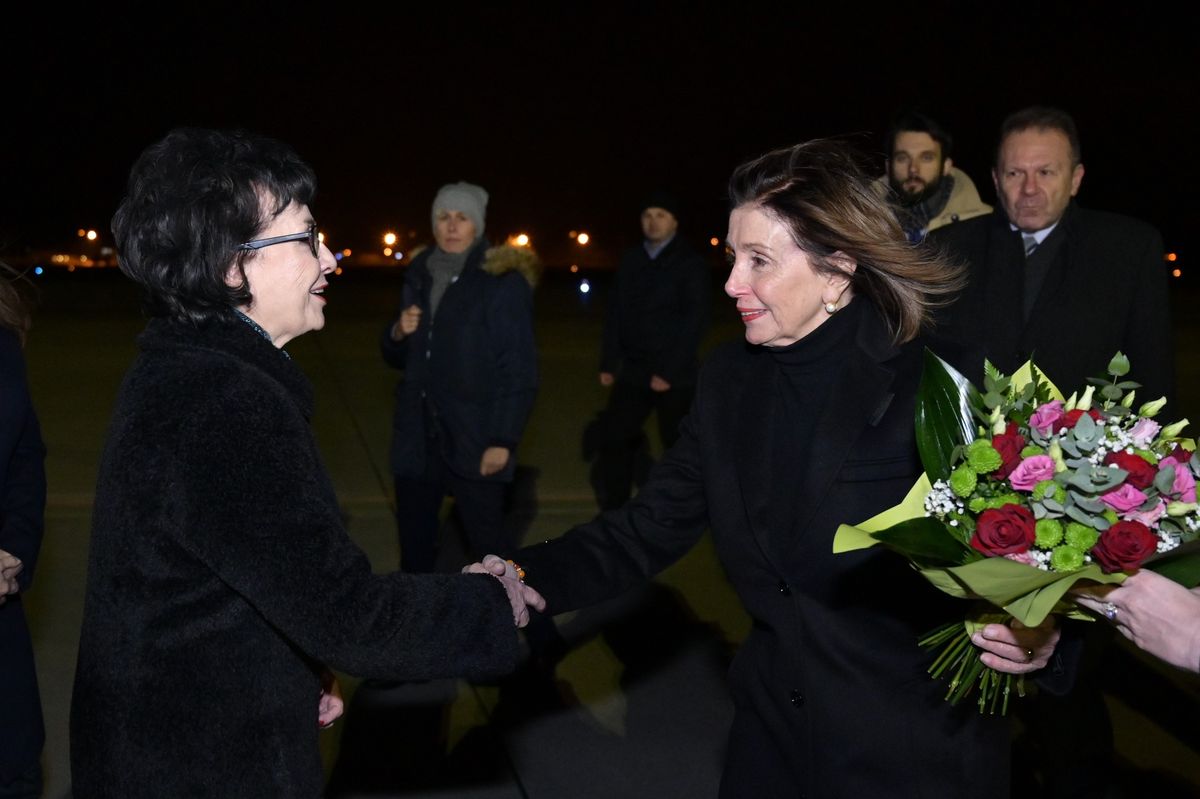 Obchody rocznicy wyzwolenia Auschwitz. Nancy Pelosi wylądowała w Polsce