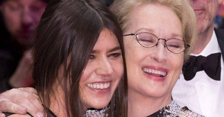 Małgorzata Szumowska rozdaje uśmiechy i przytula się do Meryl Streep na festiwalu filmowym w Berlinie