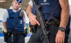 Atak nożownika we Francji. Zaatakował, bo były "skąpo ubrane"?