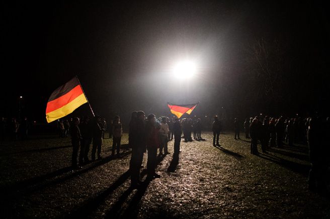 Niemcy: protesty przeciwko ruchom antyimigracyjnym