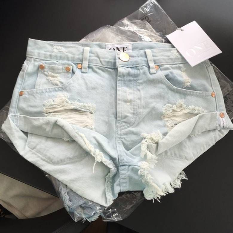 Szorty One Teaspoon 550zł- Natalia Siwiec wyprzedaje szafę  fot. depop