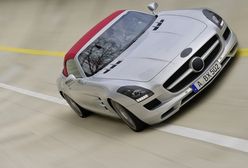 Mercedes SLS AMG Roadster: bez skrzydeł