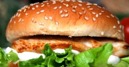 Tylko pizza, hot-dogi i frytki?