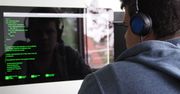 Zagrożenie atakami hakerskimi w internecie rośnie z roku na rok, a Sejm przyjął właśnie przepisy, które utrudnią wyłapywanie dziur i luk w sieci